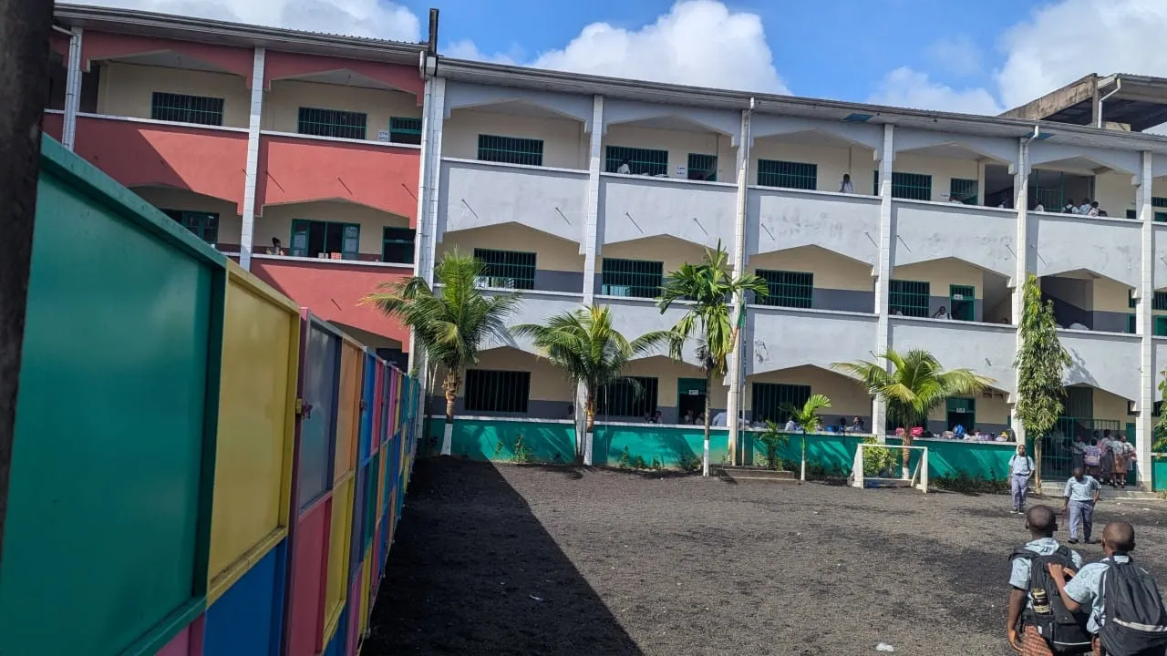 Élèves du Collège Bilingue Olive